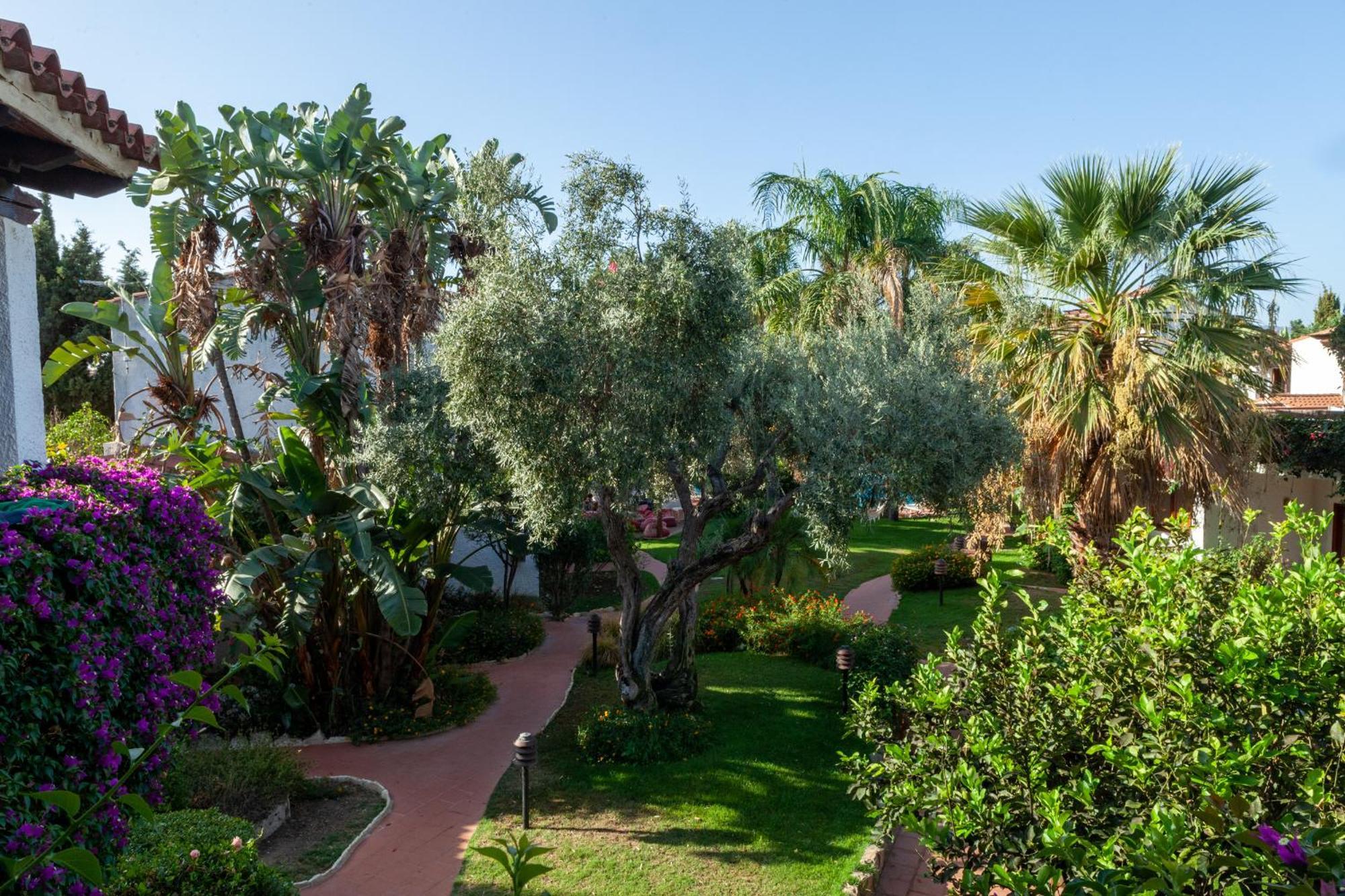 Nora Club Hotel & Spa Pula Extérieur photo