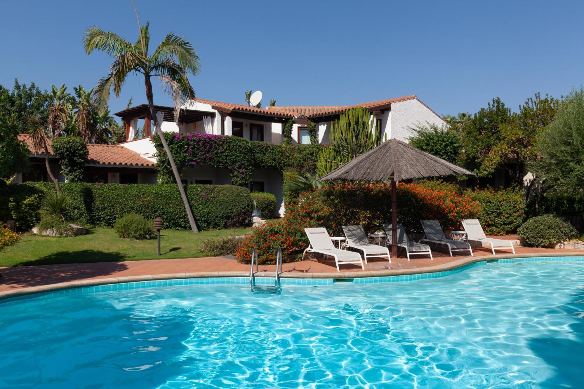 Nora Club Hotel & Spa Pula Extérieur photo