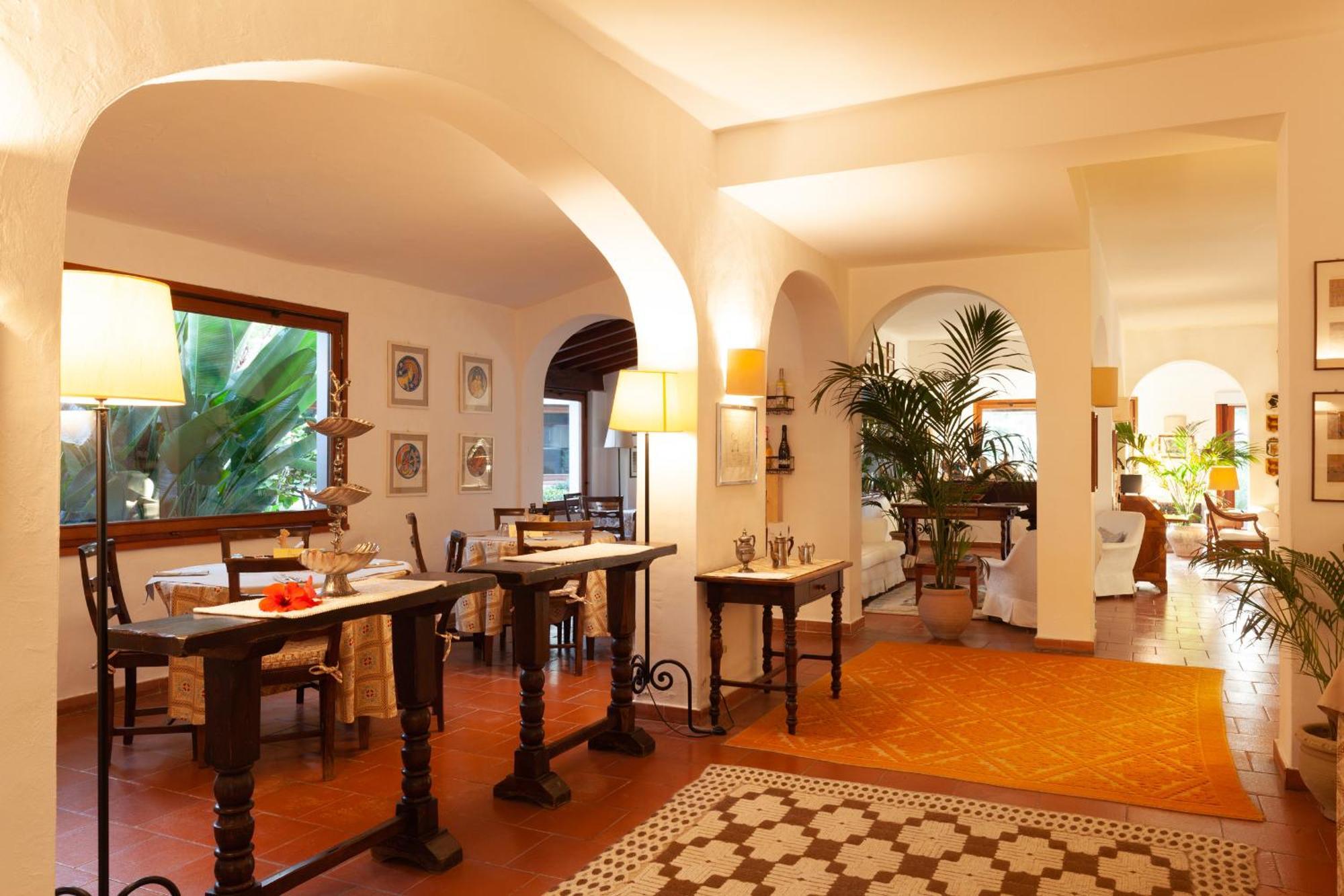 Nora Club Hotel & Spa Pula Extérieur photo