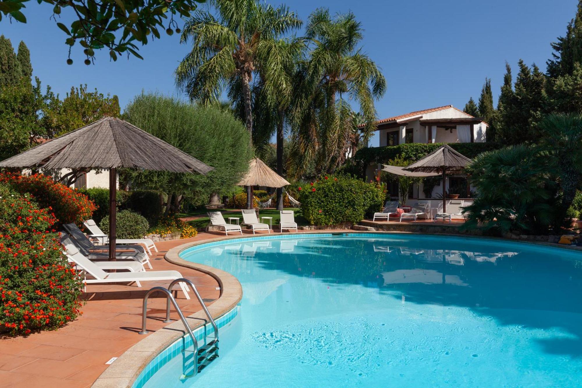 Nora Club Hotel & Spa Pula Extérieur photo