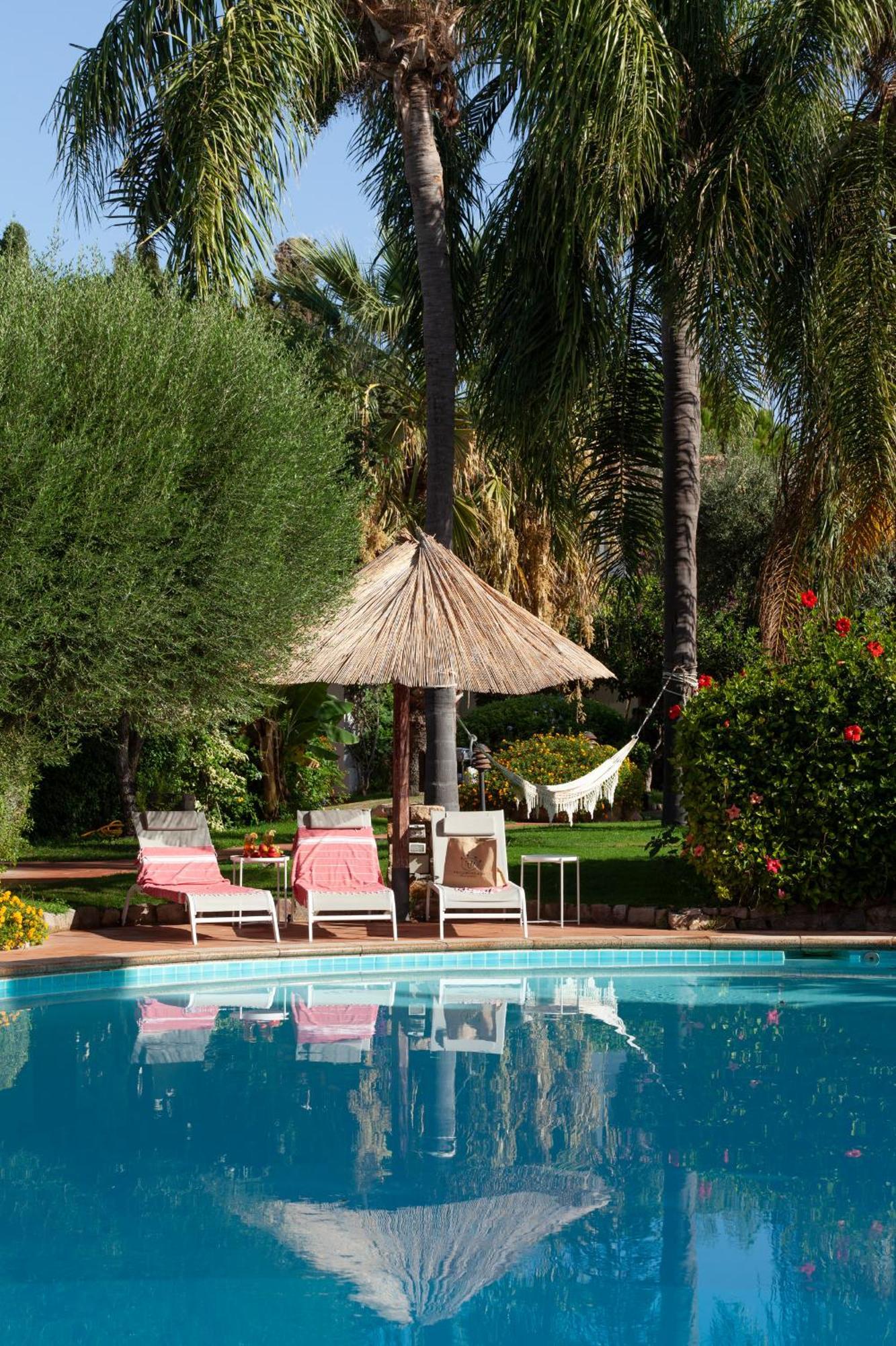Nora Club Hotel & Spa Pula Extérieur photo