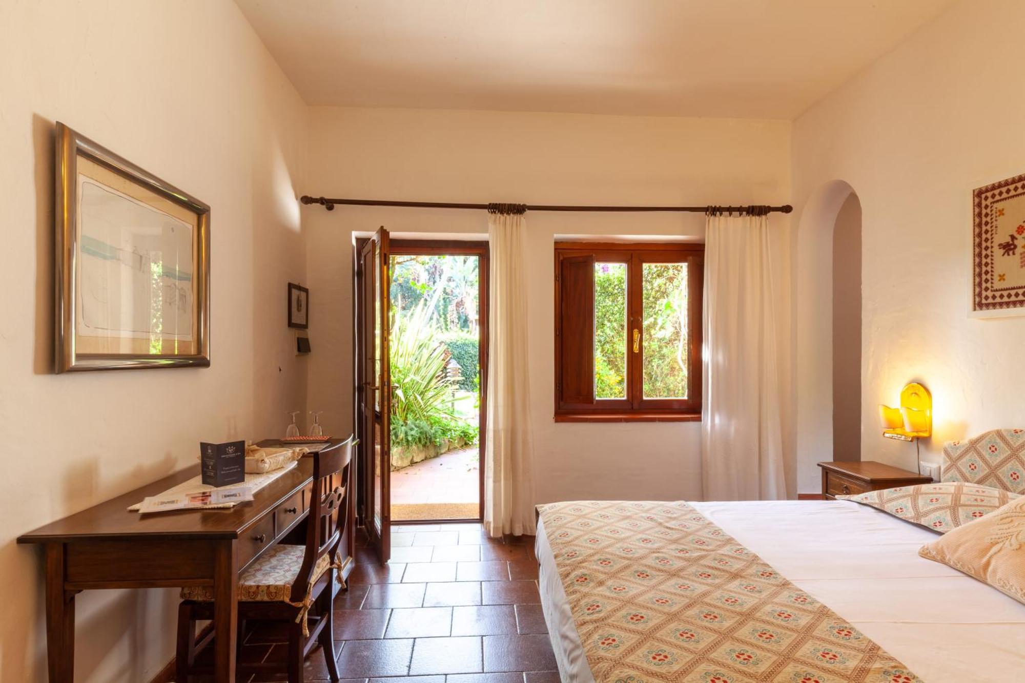 Nora Club Hotel & Spa Pula Extérieur photo